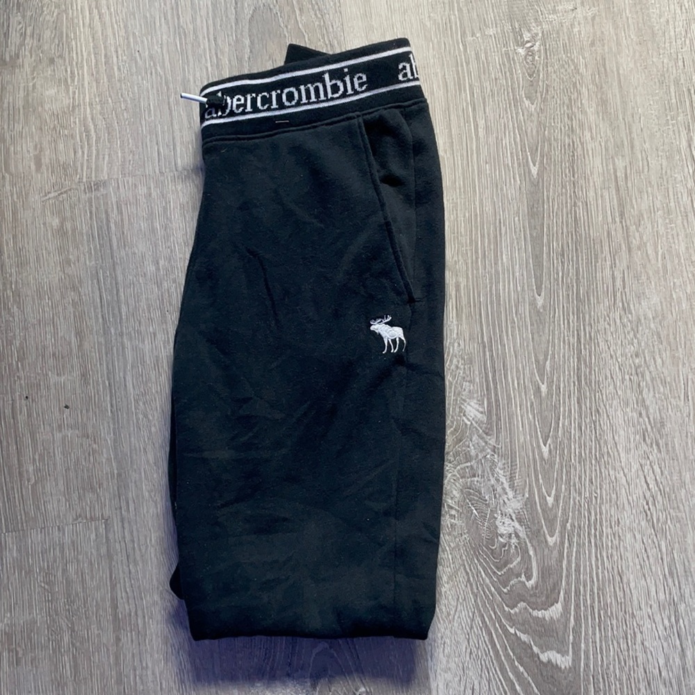 Abercrombie black sweatpants boys M